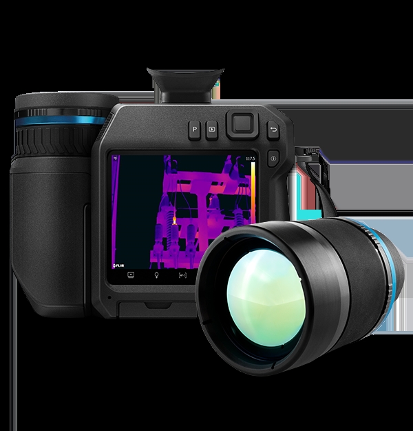 FLIR T840 带有取景器的高性能红外热像仪，适用于户外检测